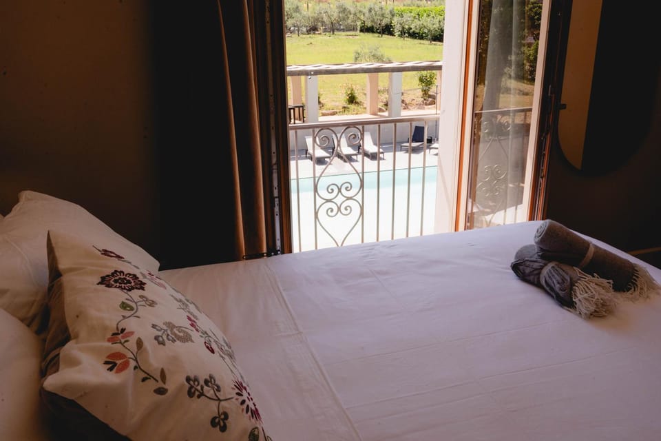Balcony/Terrace, Photo of the whole room