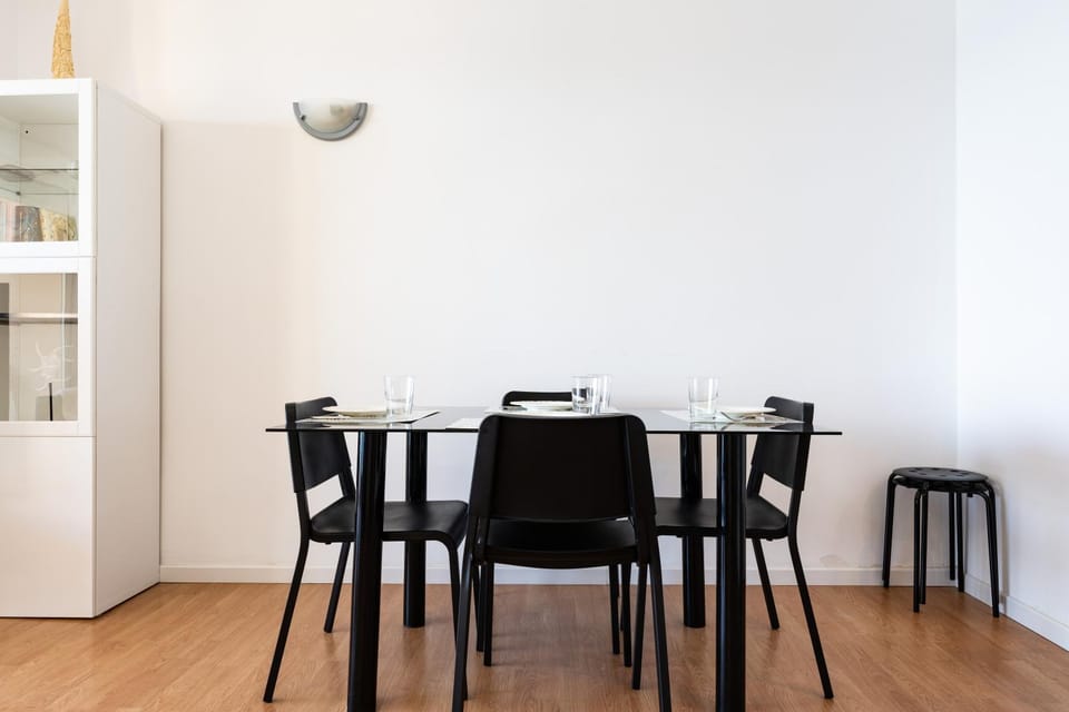 2 Bed 1 Bath Very Bright Apt Apartment in Fuengirola