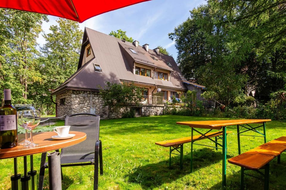 Property building, Natural landscape, Garden