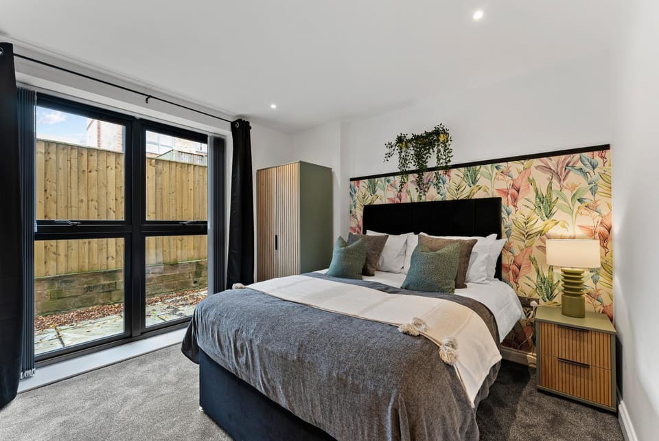The Stylish Leeds Escape - Games Room Apartment in Leeds
