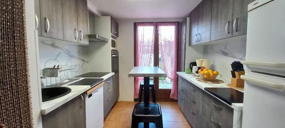 Grande maison pour 12 personnes idéalement située à Valras plage House in Occitanie