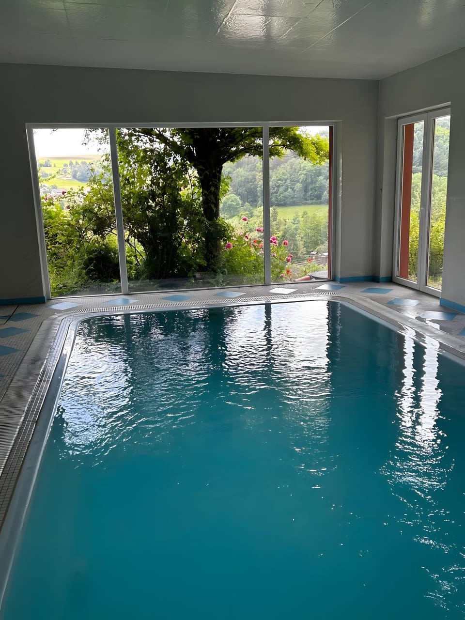 Property building, Swimming pool