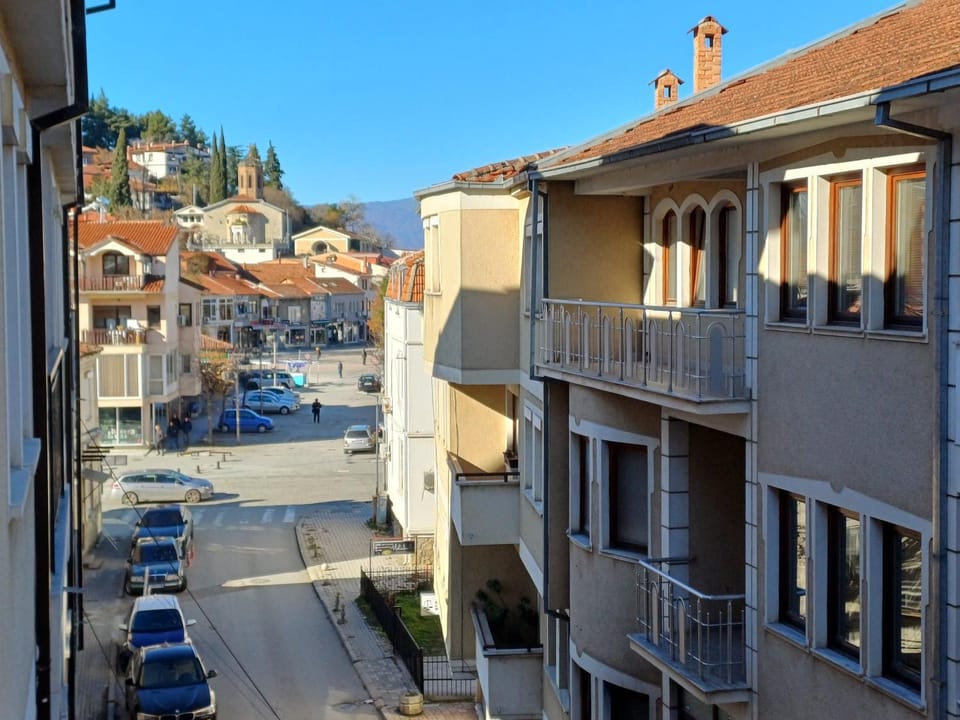 Balcony/Terrace, Quiet street view