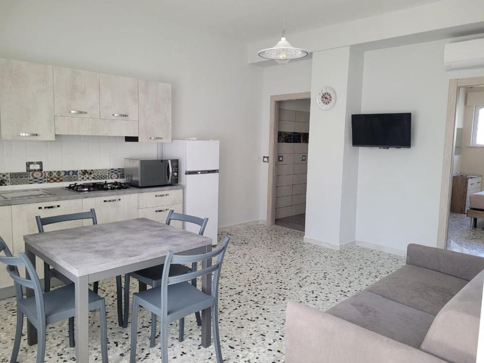 TV and multimedia, Kitchen or kitchenette, Living room, Seating area, Dining area, pet friendly