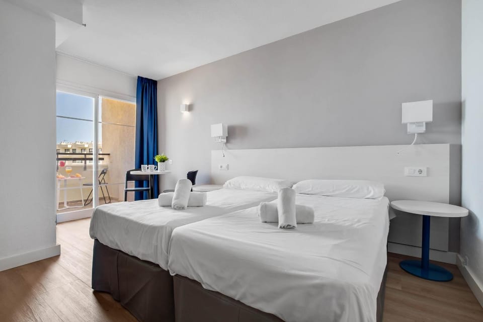 Sol 39 By IVI Real Estate Apartment in Torremolinos