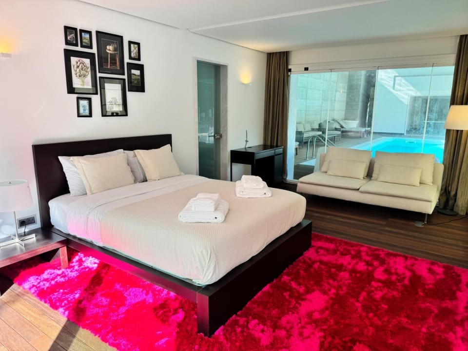 Poolside Suite - Quinta da BellaVista House in Santarém District, Portugal