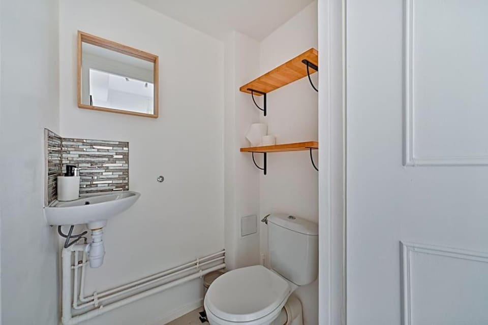 Welcome to Karl House Apartment in Noisy-le-Grand