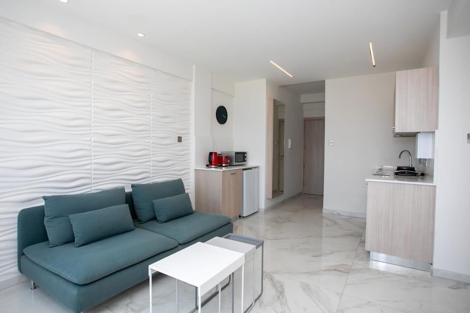 Les Palmiers Sunorama Beach Apartments Apartment in Larnaca