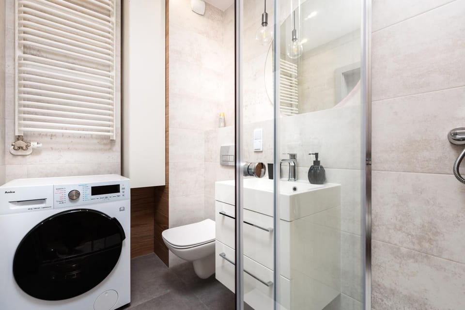 Shower, Toilet, Bathroom, washing machine