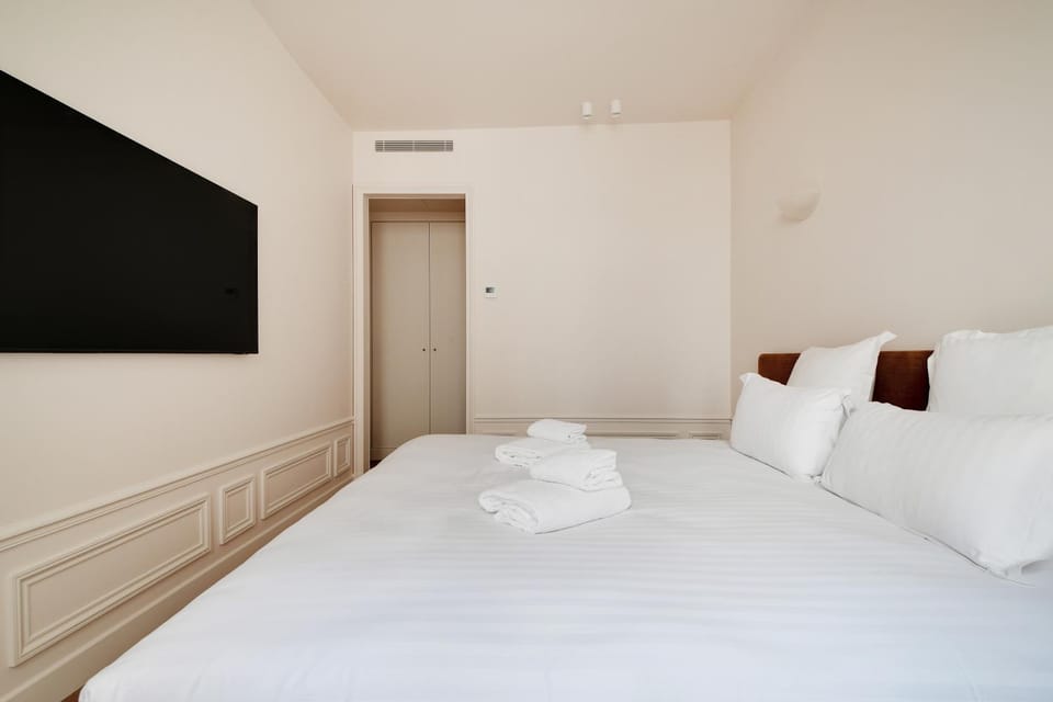 TV and multimedia, Bedroom
