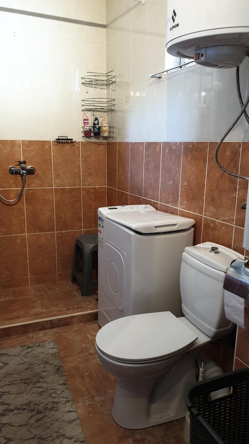 Shower, Toilet, Bathroom