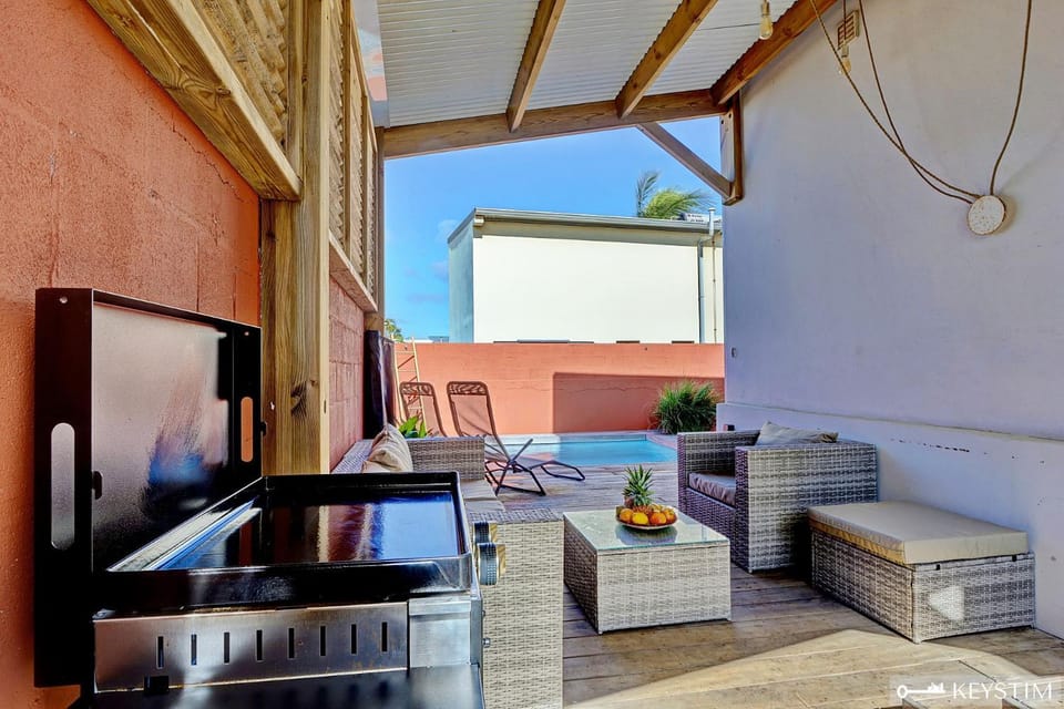 Patio, BBQ facilities, Balcony/Terrace