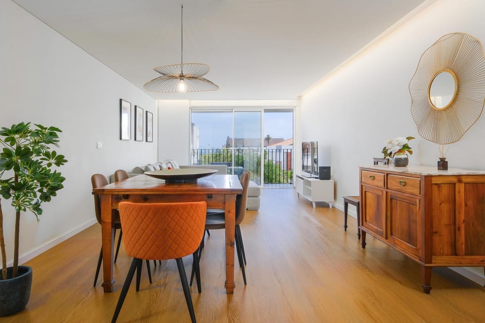 Communal lounge/ TV room, Living room, Seating area, Dining area