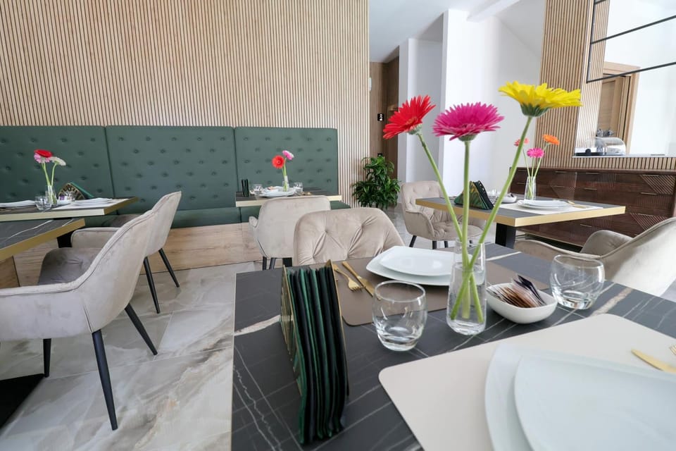 Living room, Food