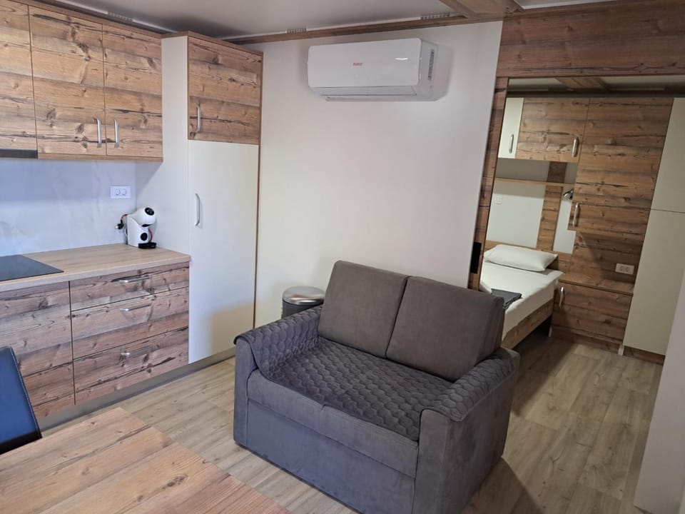 Dalmos 4 Campground/ 
RV Resort in Lika-Senj County