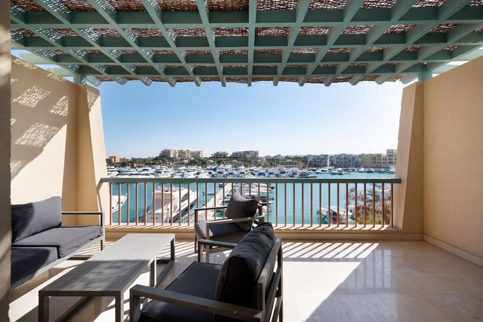 View (from property/room), Balcony/Terrace, Seating area, Sea view