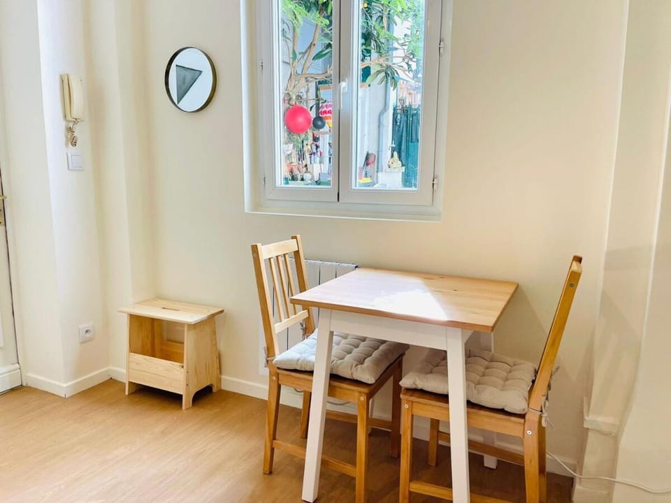 Le petit meublé hyper Centre Apartment in Orléans