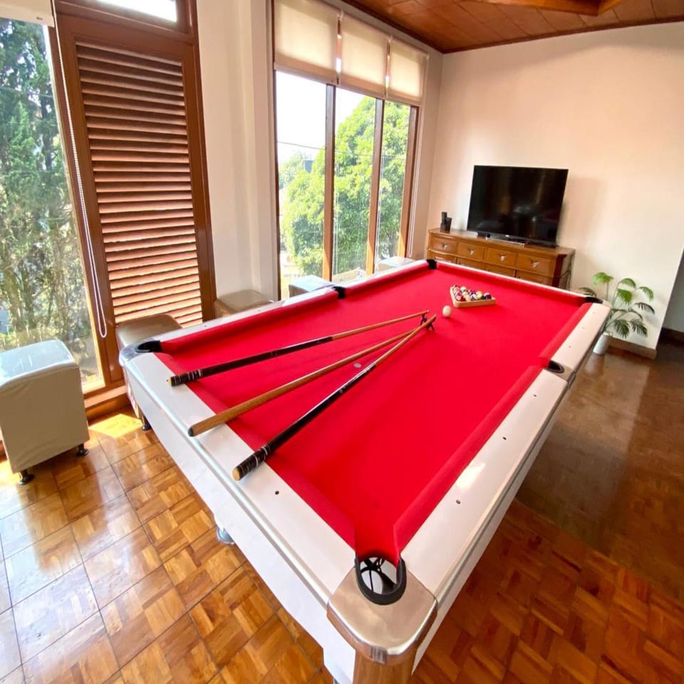 Communal lounge/ TV room, Billiard