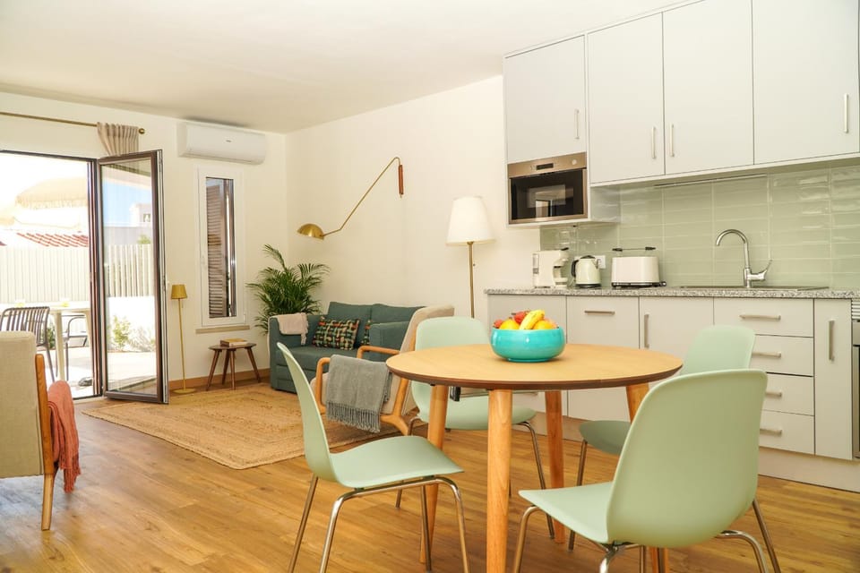 Kitchen or kitchenette, Living room, Dining area, oven, stove, toaster