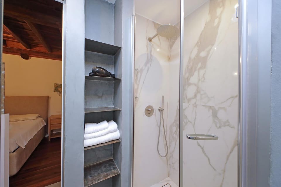 Monti SPQR suite Apartment in Rome