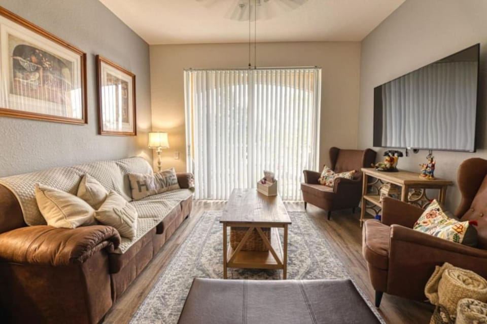 Amazing Condo in Windsor Hills Close to Disney House in Windsor Hills
