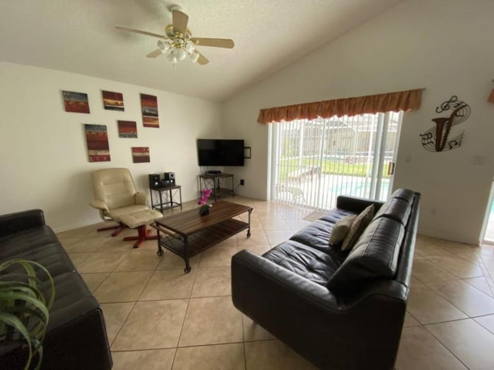 The Poolview Villa at Southern Dunes House in Haines City