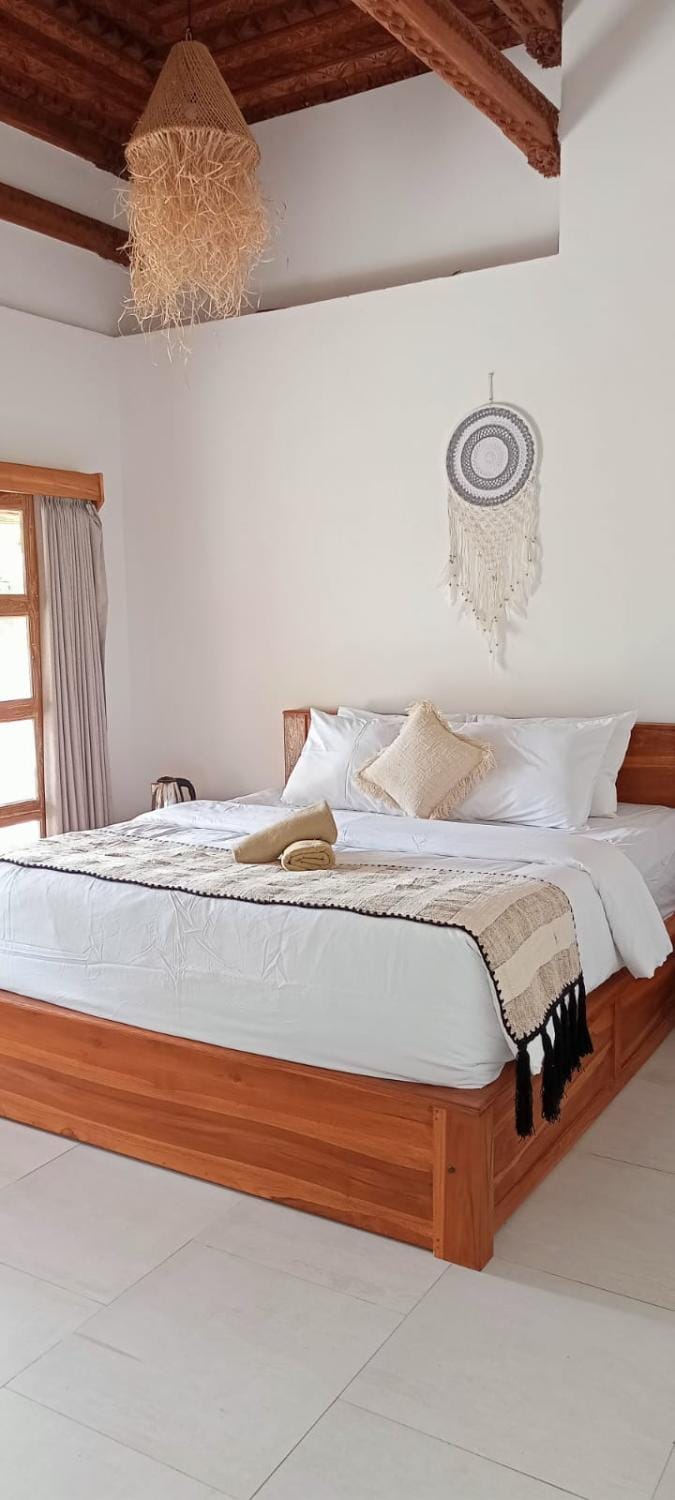 Joglow Clasica Uluwatu Villa in Bali