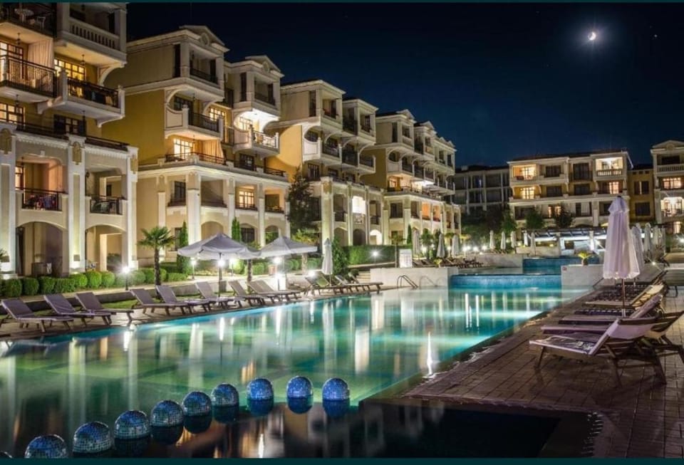 Студио в Затворен Комплекс Blue Moon Apartment in Burgas Province