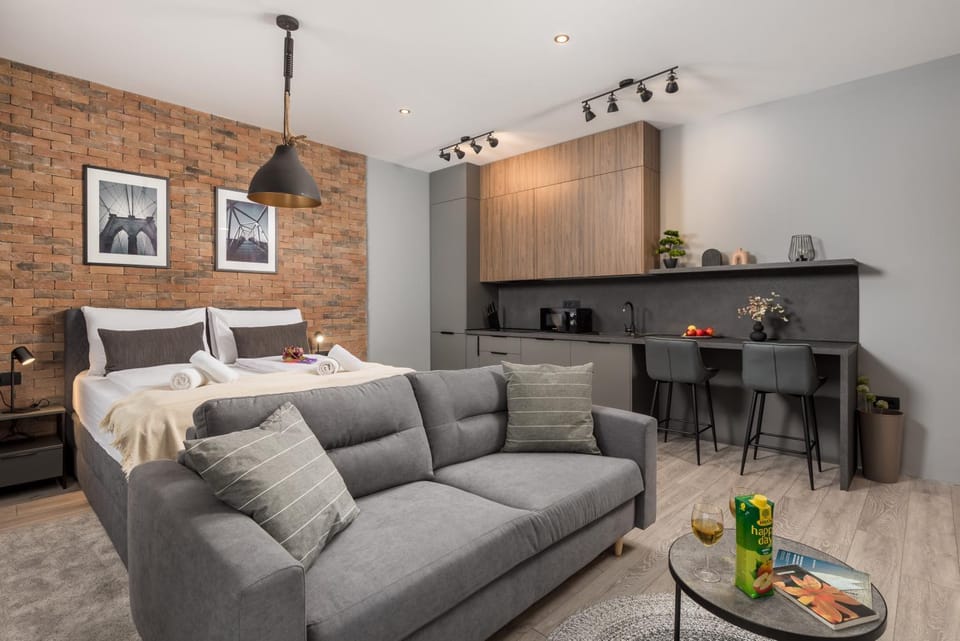 Bed, Kitchen or kitchenette, Photo of the whole room, Seating area