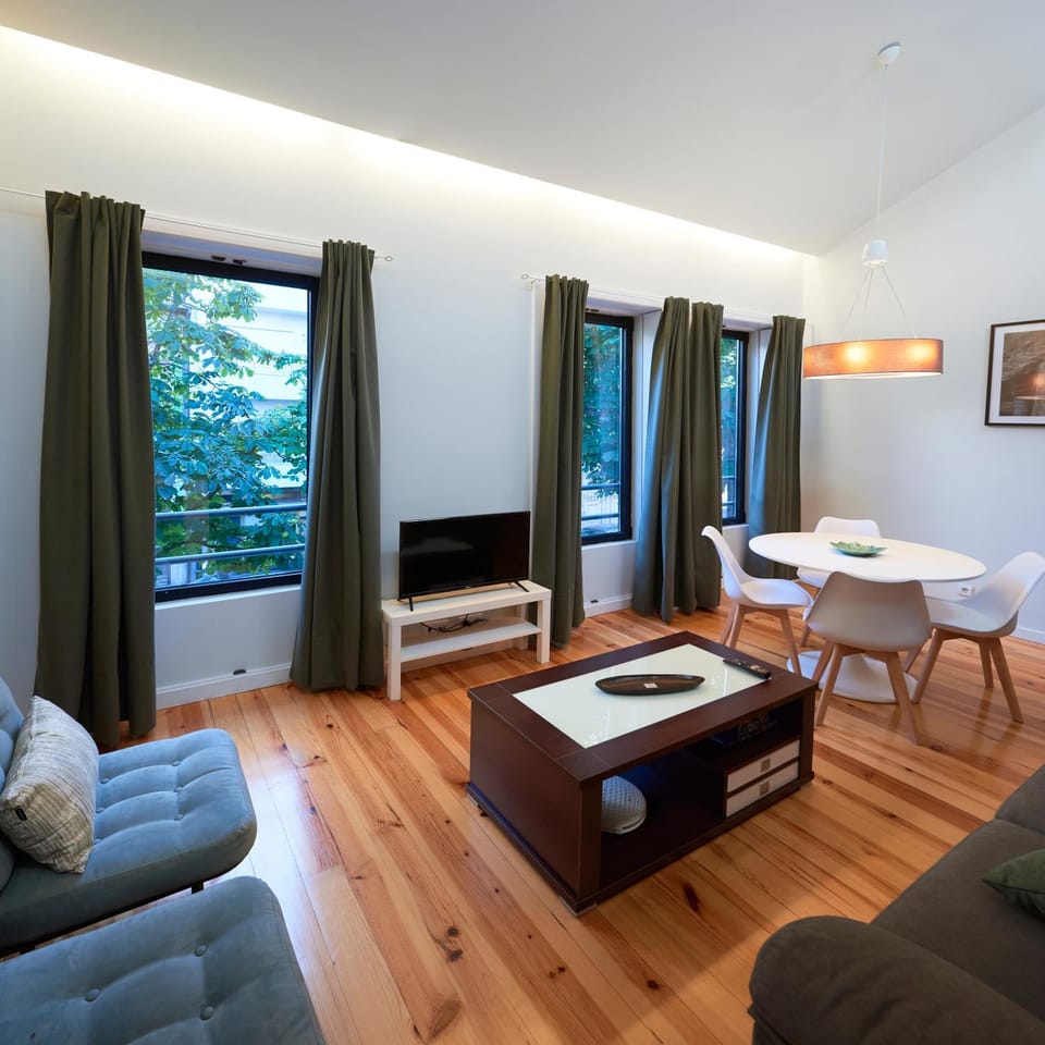 Communal lounge/ TV room, TV and multimedia, Living room, Seating area