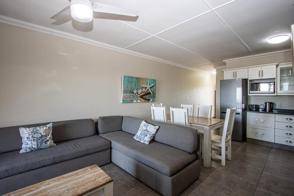 Banana Beach Club D11 Apartment in KwaZulu-Natal