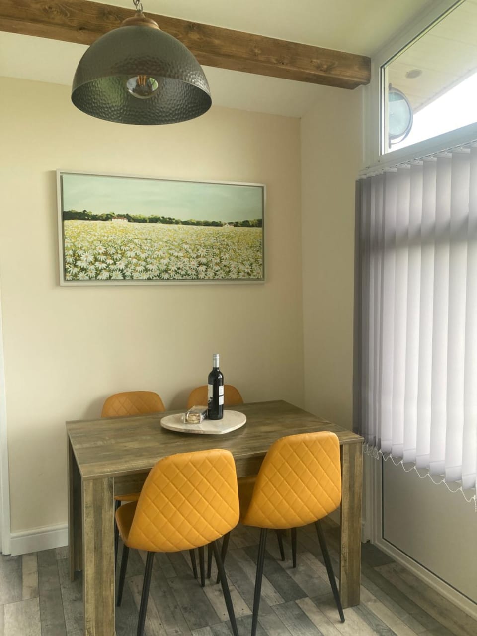 Caban Cynnes- The Cosy Cabin, Holiday let, near Mansion House, Llansteffan Cabin in Llansteffan