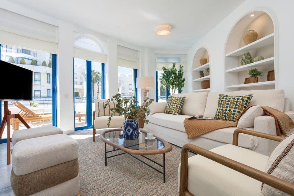 TV and multimedia, Living room, Seating area