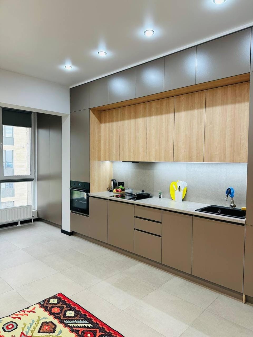 Kitchen or kitchenette, oven, pet friendly, stove