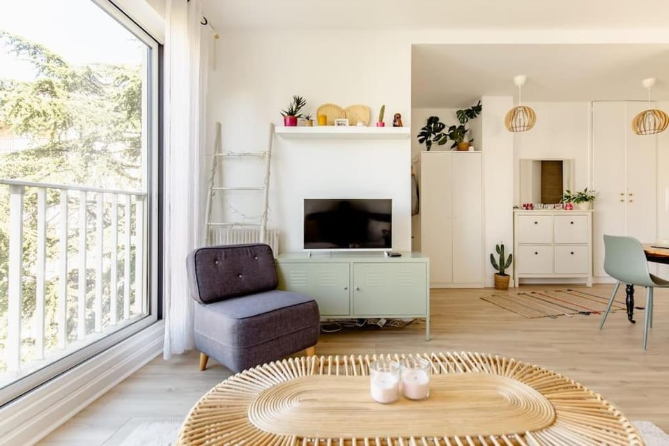 Studio 119 Apartment in Levallois-Perret
