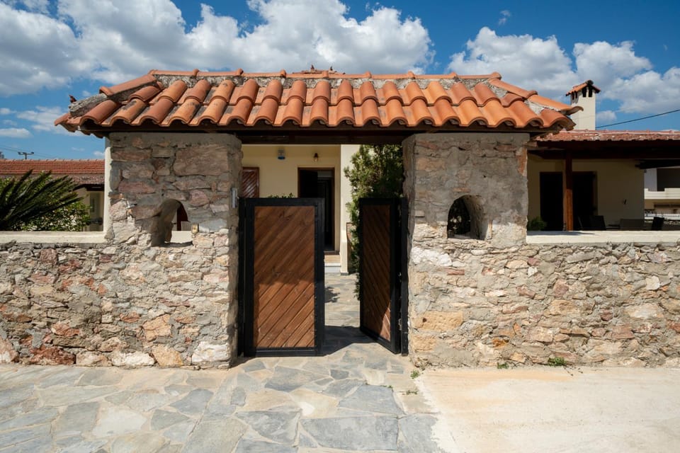 Property building, Day