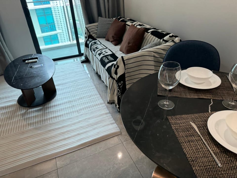 Modern 1Bedroom The Ooak Balcony Netflix KL City View Apartment in Petaling Jaya