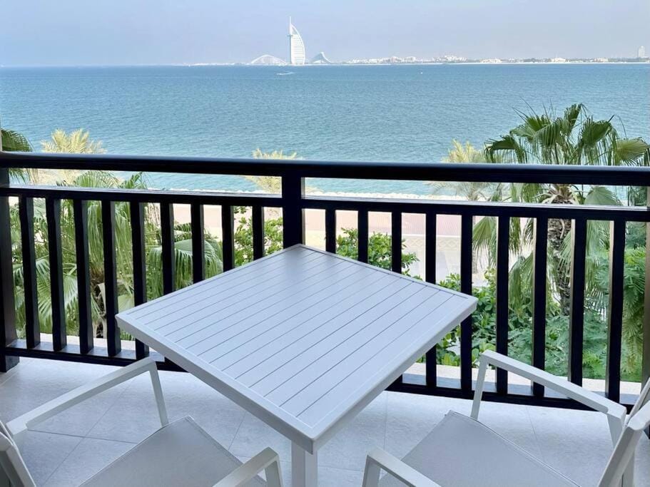 Elegantly Renovated 1BR Apartment at 5 Star Resort Apartment in Dubai