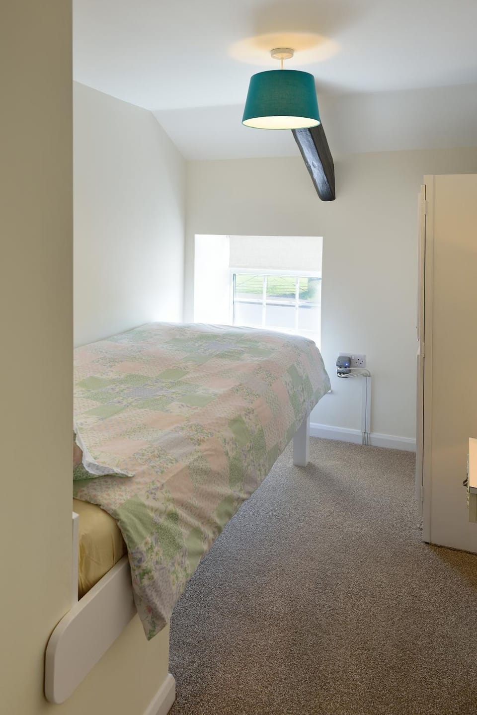 Day, Photo of the whole room