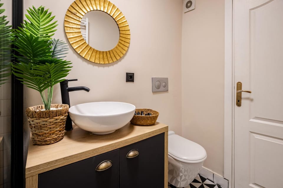 Toilet, Bathroom