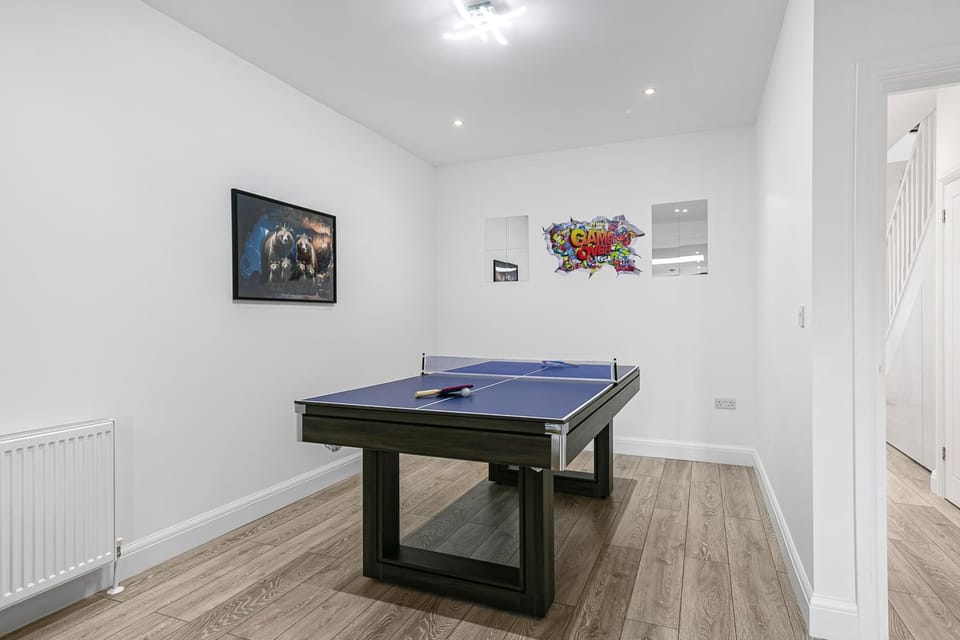 Table tennis