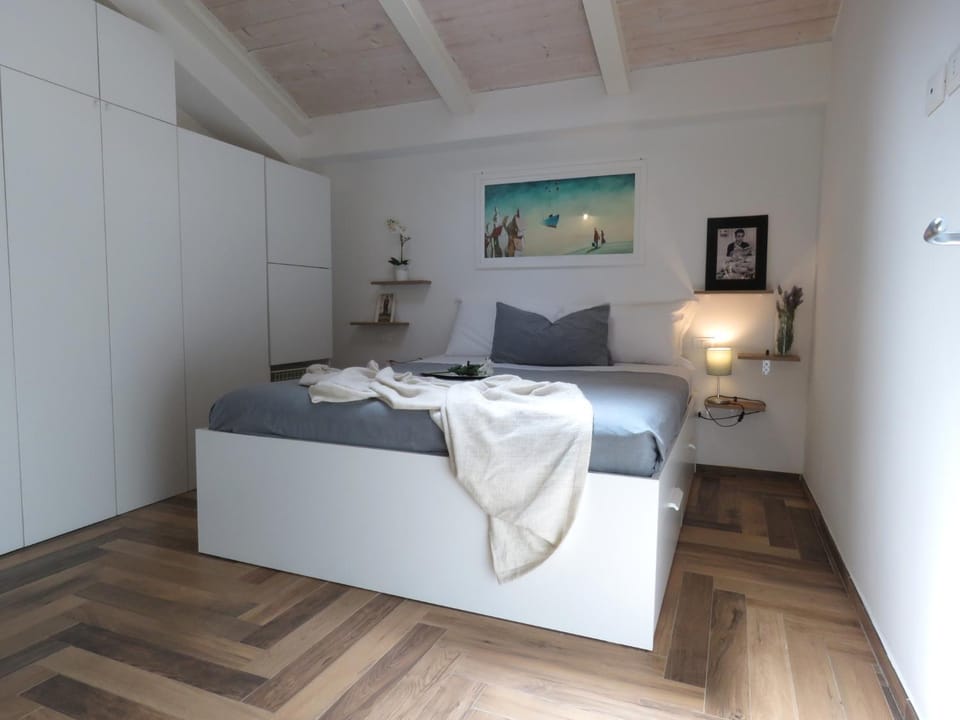 Bed, Bedroom, wardrobe