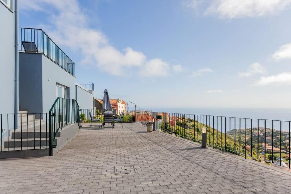 Property building, Day, Natural landscape, View (from property/room), Balcony/Terrace, Sea view