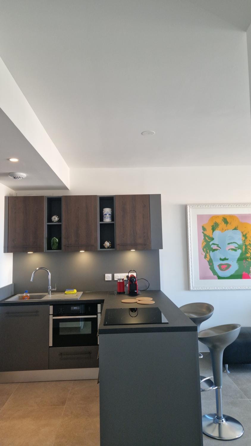 Kitchen or kitchenette, stove