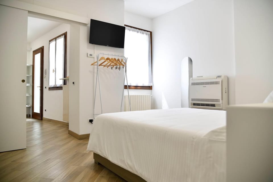 Property building, Living room, Bedroom