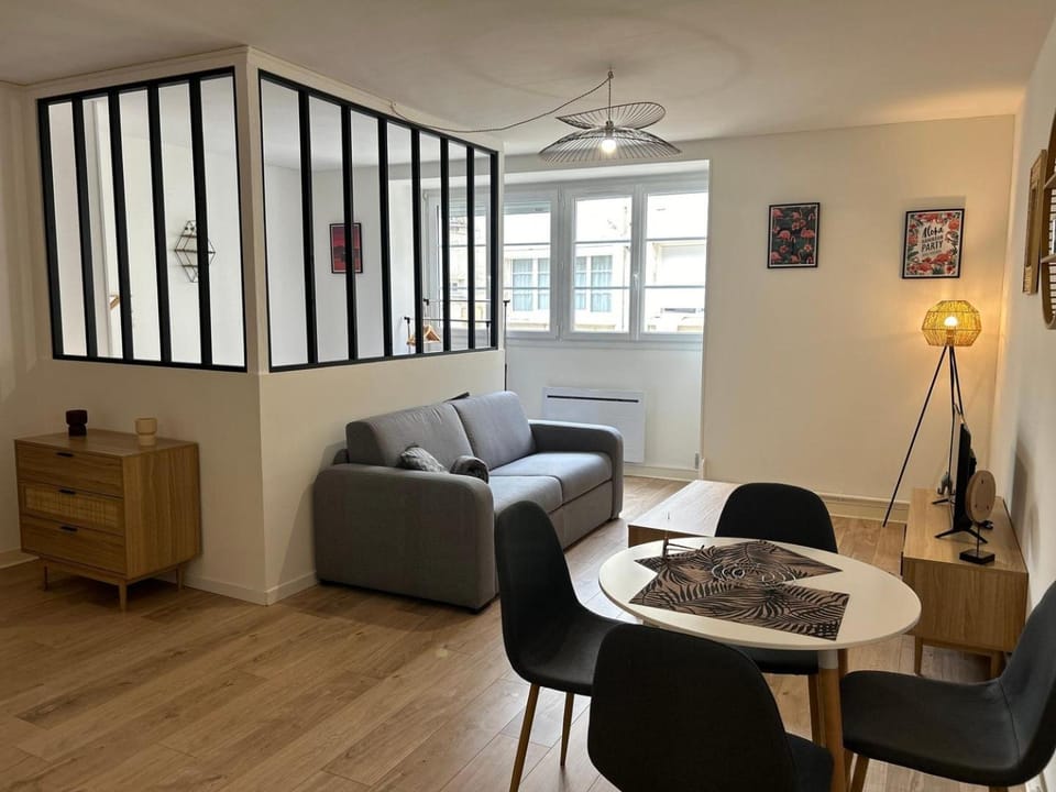 Les Carmélites : central à 5 min à pied de la Gare Apartment in Poitiers