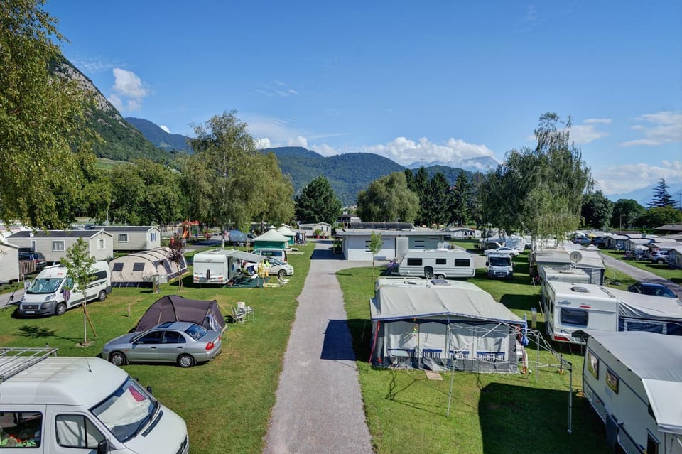 Camping de la Piscine Campground/ 
RV Resort in Ollon