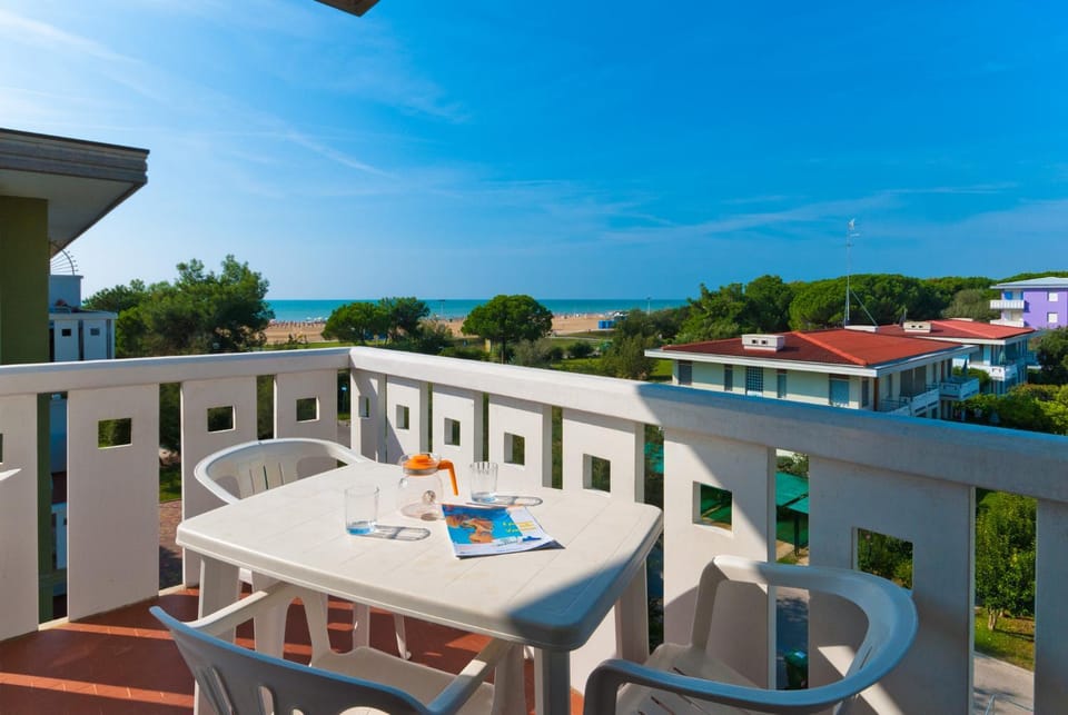 View (from property/room), Balcony/Terrace