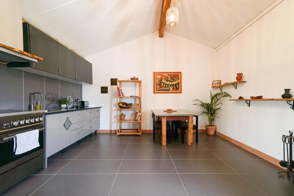 Azenha Do Mar Quinta! 5min Coast! Shared Outdoors Nature lodge in Faro District