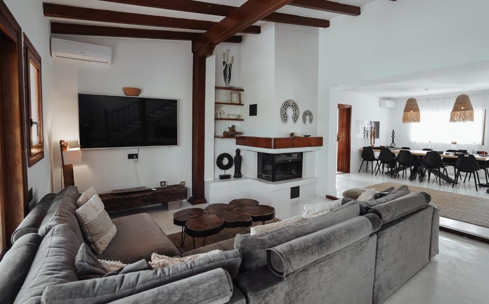 Property building, Living room